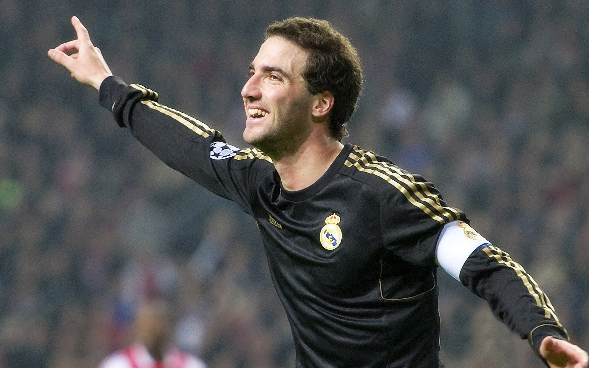 开云app下载-最佳助攻：精彩传球瞬间让人叹服，足球最佳助攻